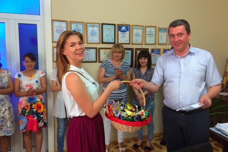 Foto-tanlovimiz g'oliblarini tabriklash